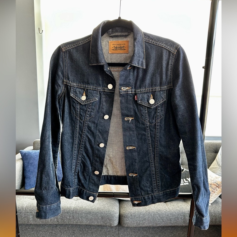 Levi Strauss & Co. Authentic Patented Jean Jacket (Size Small)